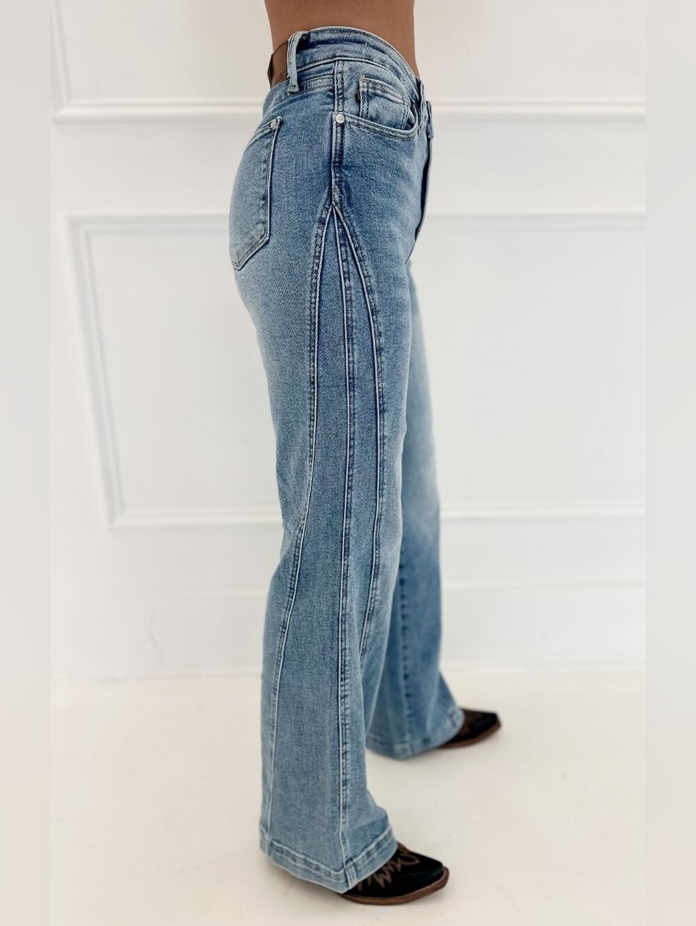 Judy Blue Wide Leg Jeans - Picture 2 of 10